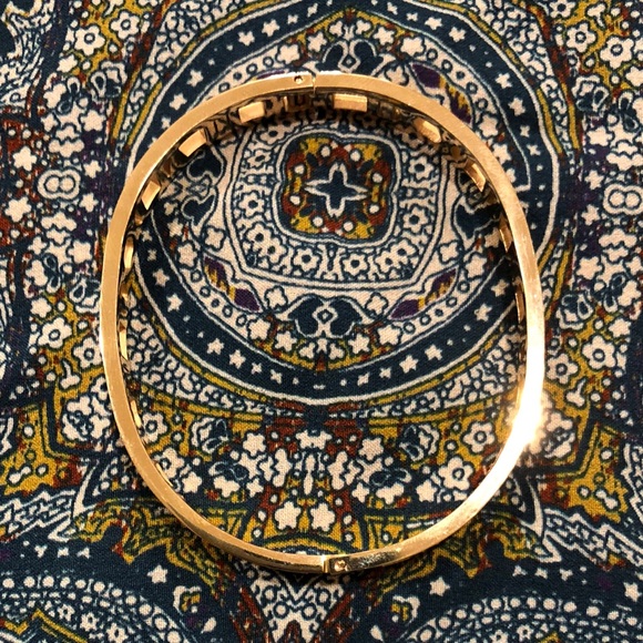 Rose gold Roman numeral cuff - Picture 6 of 8